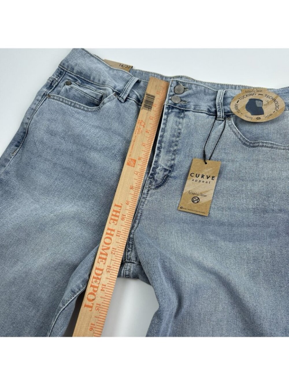 NWT Curve Appeal High Rise Wide Leg Jeans with Scalloped Embroidered Hems 14/32 - Picture 16 of 16